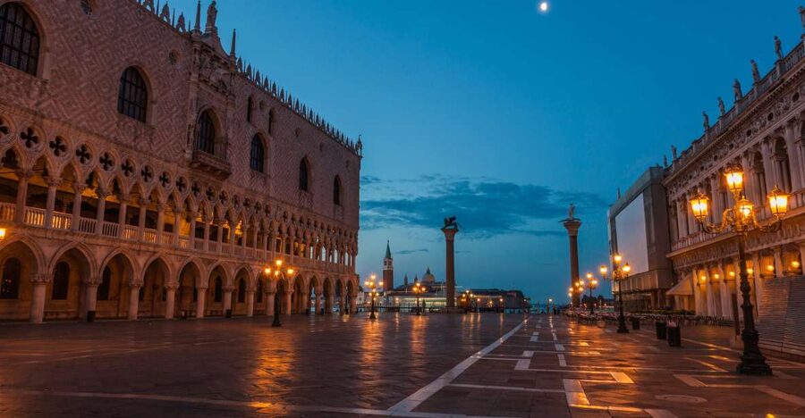 Venice: Private After Dark Tour and Gondola Ride - Marco Polo, Canova, and the city’s less obvious clues