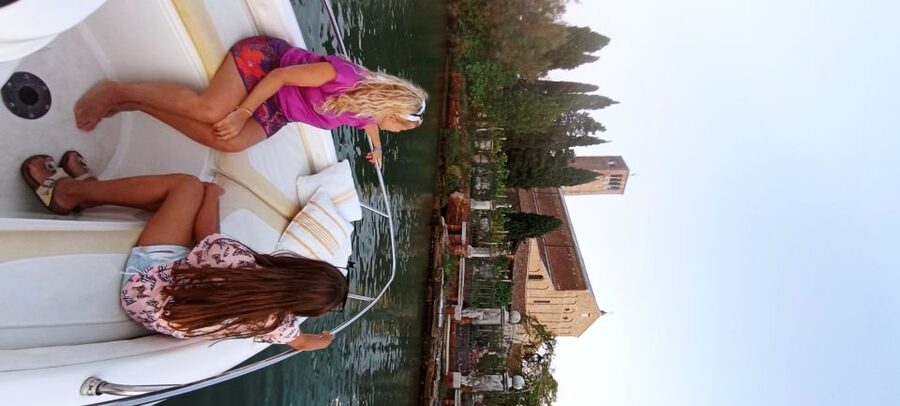Venice: private boat tour to Murano, Burano, Torcello - The guide makes the difference