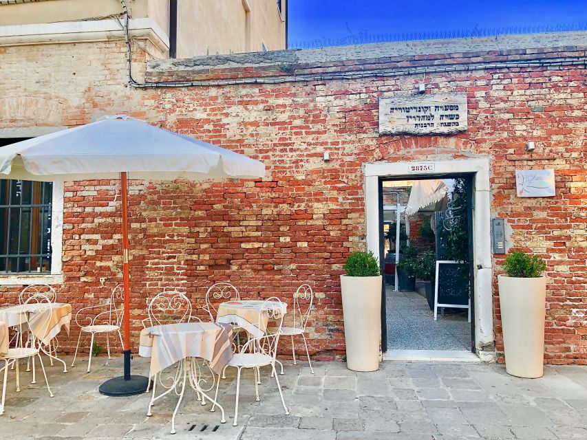 Venice: Private Cannaregio and Jewish Quarter Tour - Entering the Jewish Ghetto through its three bridges