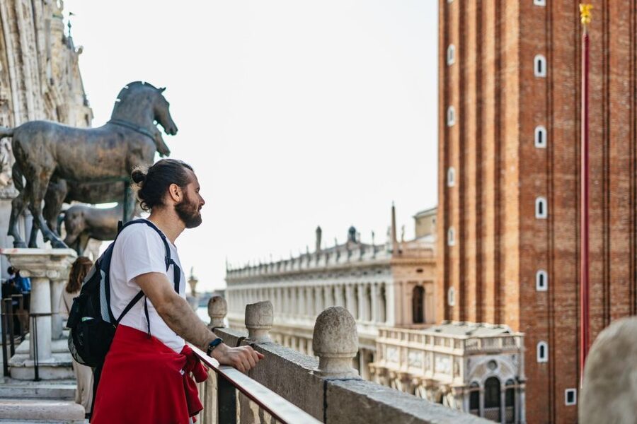 Venice: Private Entry Doge Palace & St. Mark Terraces Tour - Timing, meeting point, and the practical details