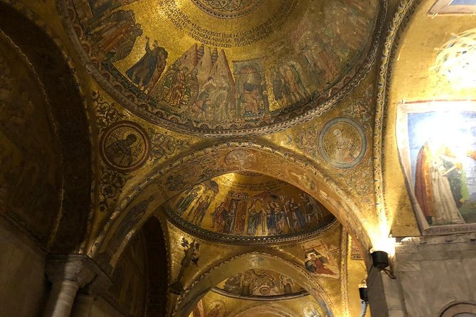 Venice Private Evening Stroll with VIP Entry to Saint Mark's After Hours - Entering St. Mark’s Basilica after hours