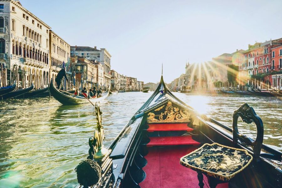 Venice: Private Gondola Ride - Choosing the best time of day