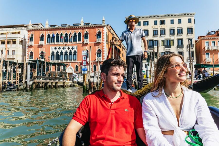 Venice: Private Gondola Ride along Grand Canal - Ponte dell’Accademia and the Grand Canal