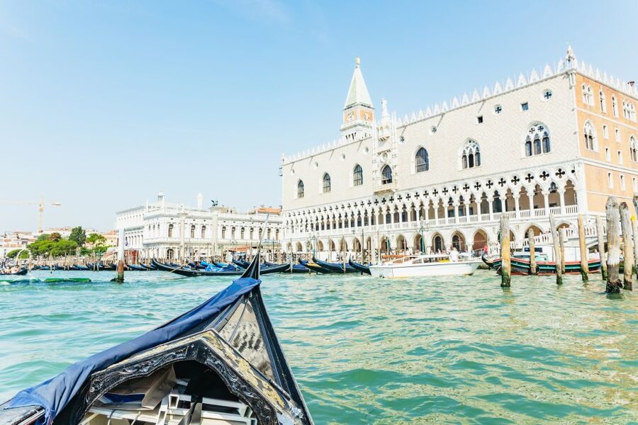 Venice: Private Gondola Ride along Grand Canal - Using the audio guide without wasting boat time