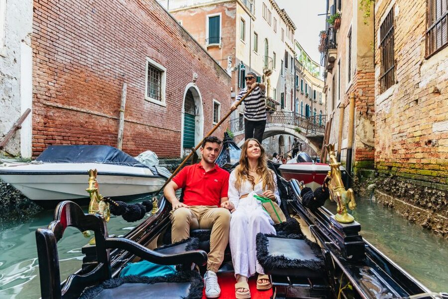 Venice: Private Gondola Ride along Grand Canal - The Gondola Gallery before or after the ride