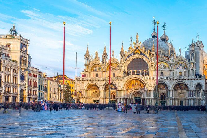 Venice Private Gondola Ride: Explore Hidden Canals and Sights - San Marco, the Bridge of Sighs, and La Salute