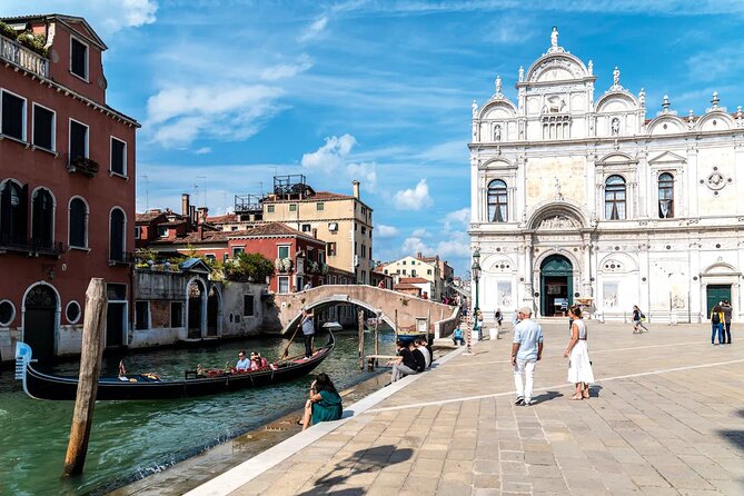 Venice Private Gondola Ride: Explore Hidden Canals and Sights - Commentary, comfort, and the weather
