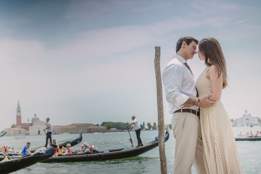 Venice: Private Gondola Ride with Photo Shoot - How the experience compares with taking your own photos