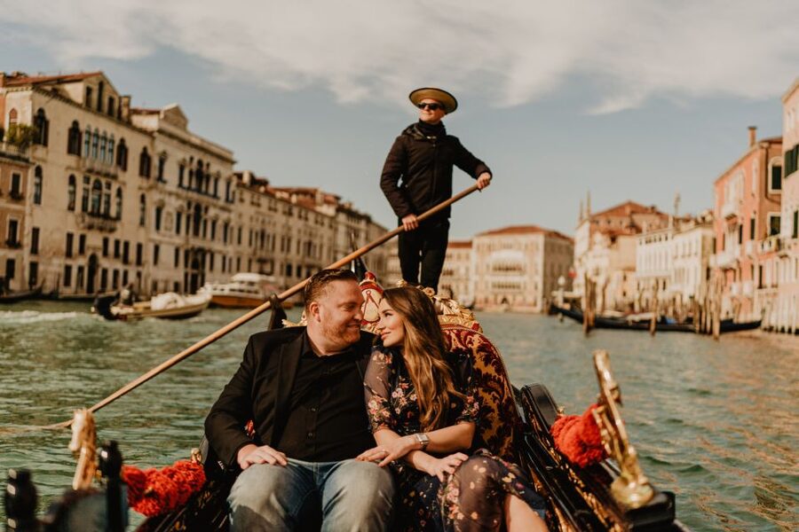 Venice: Private Gondola Ride with Professional Photographer - Thirty minutes on land near a famous landmark
