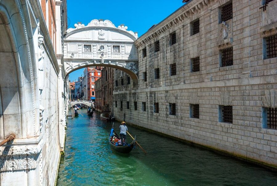 Venice: Private Gondola Tour - Price, private value, and what you are really buying