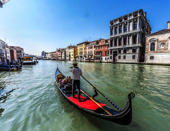 Venice: Private Grand Canal Gondola Ride from Rialto - What the Private Gondola Adds