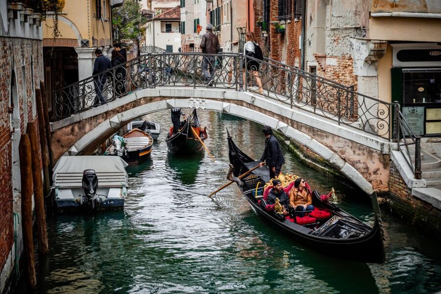 Venice: Private Local Highlights & Hidden Gems Tour - Ramo Dragan and the Rialto view