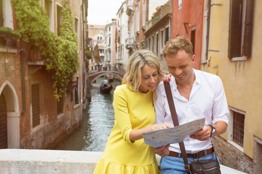 Venice: Private Local Highlights & Hidden Gems Tour - The Jewish Ghetto and Tre Archi