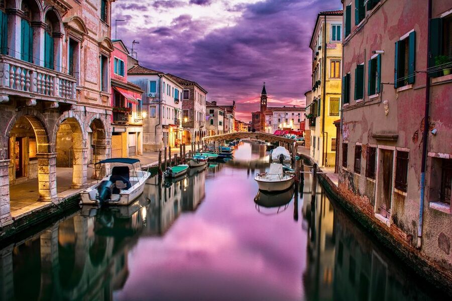 Venice: Private Murders & Mysteries Tour - Entering Venice’s Quiet, Unlit Past