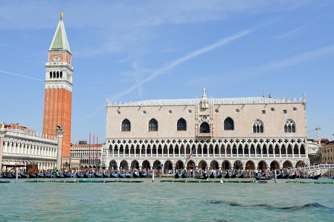 Venice Private Tour fast access, Doge Palace, St Mark's Basilica - Doge’s Palace: the heart of the booking