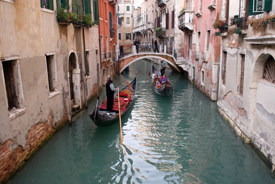 Venice: Private Tour with Doge's Palace, St. Mark's, Gondola - Santa Maria Formosa and Venice’s smaller squares