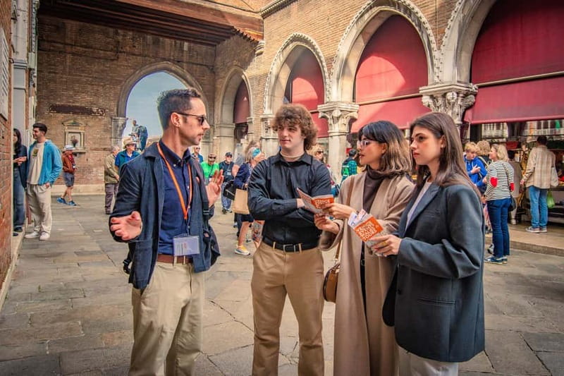 Venice: Private Walking Tour with Optional Gondola Ride - Practical advice for the walk