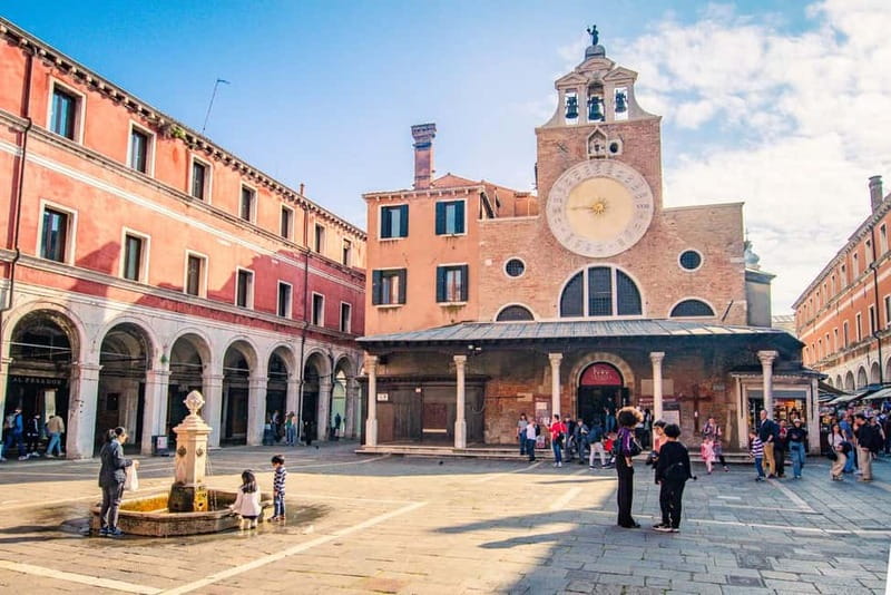 Venice: Private Walking Tour with Optional Gondola Ride - Price, group size, and what you receive
