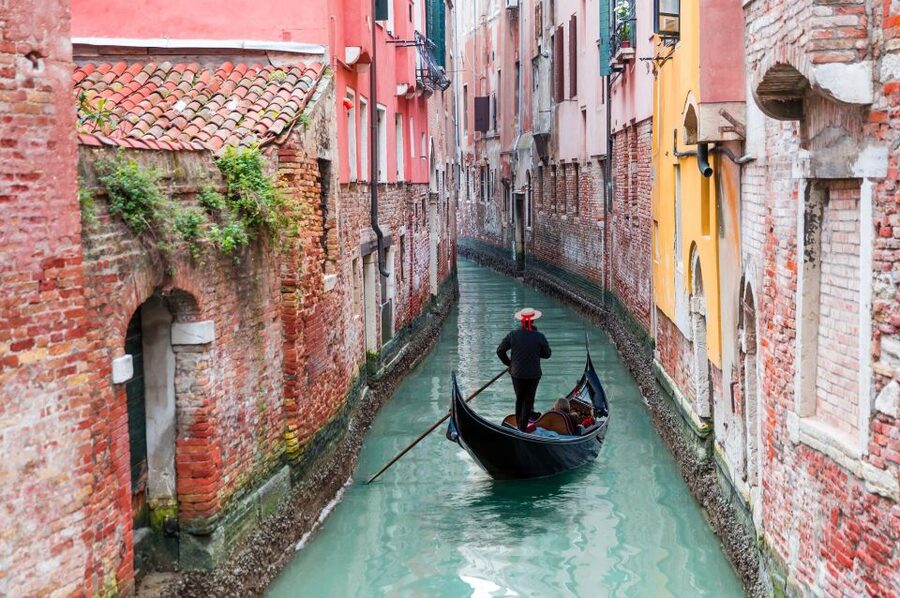 Venice: Private Walking Tour with Saint Mark's Basilica - Key points at a glance