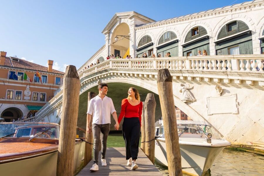 Venice: Professional Photoshoot at the Rialto Bridge - Key points to know before you book