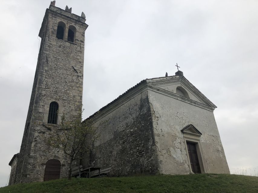 Venice: Prosecco Hills Wineries Tour with Tastings and Lunch - First winery: Prosecco with a view