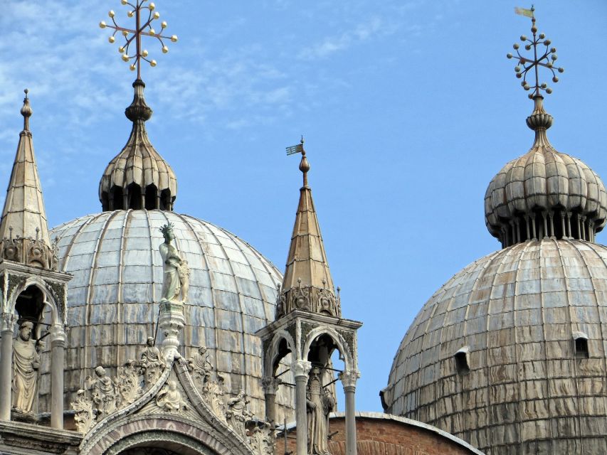 Venice: Religion Walking Tour with Doge’s Palace Tickets - Why this pairing works in Venice