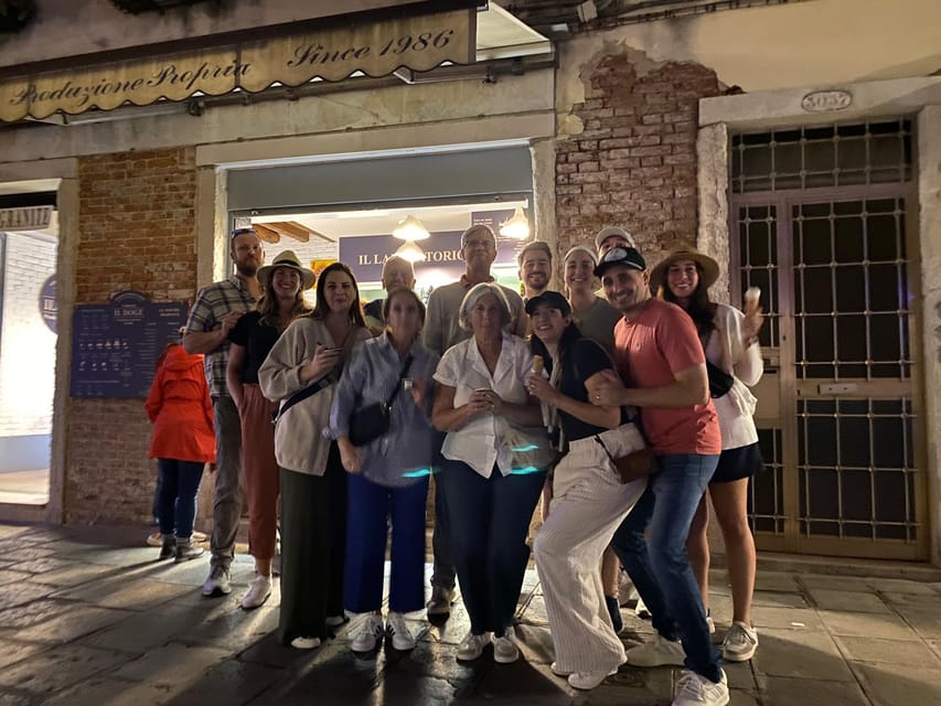 Venice: Rialto Area Street Food Tour and Sightseeing - Gelato adds a sweet finish