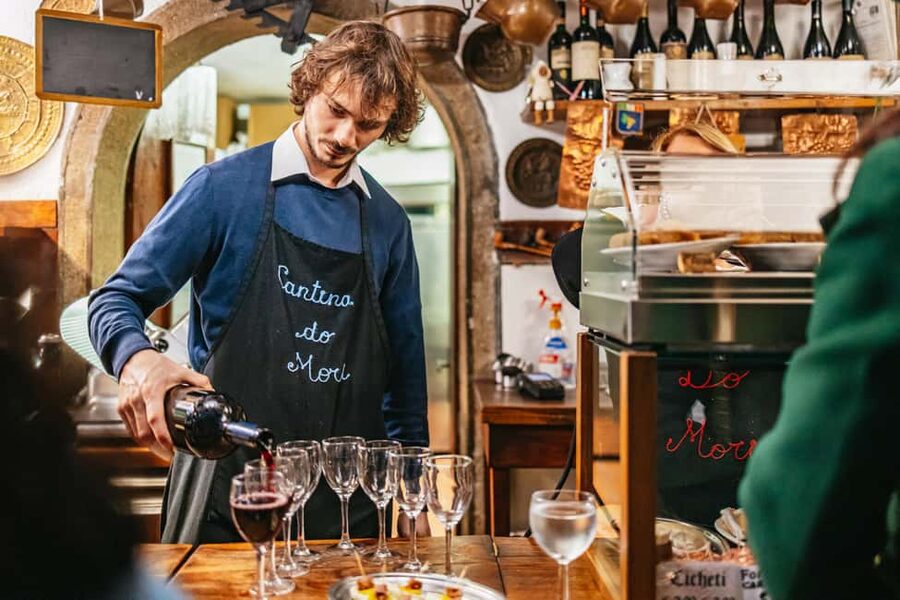 Venice: Rialto Market Food and Wine Lunchtime Tour - Who should take this tour?