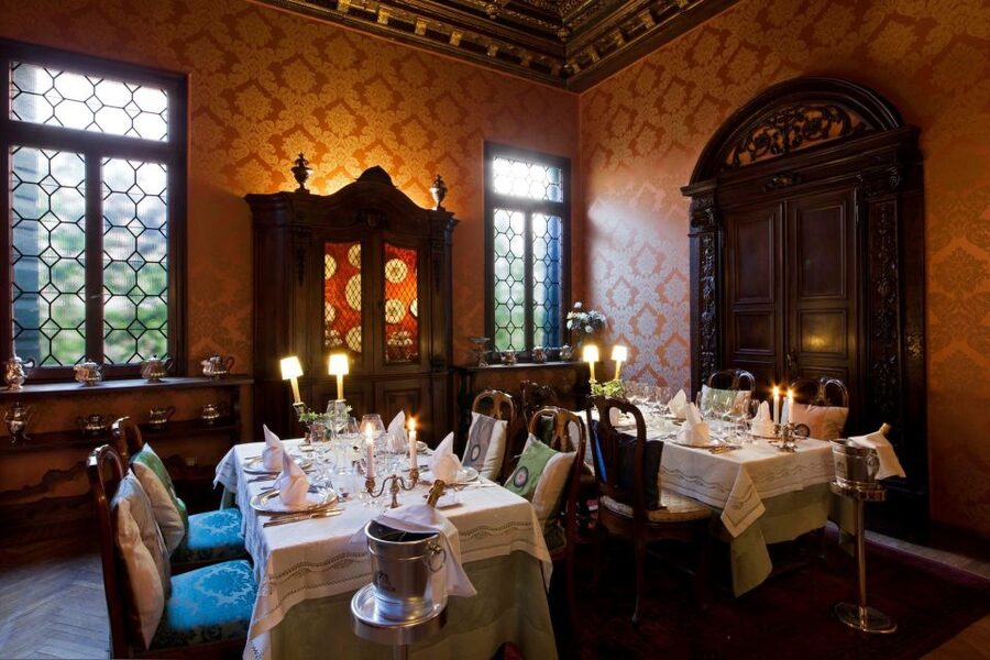 Venice: Romantic Palace Dinner and Private Gondola Ride - The three-course fish menu