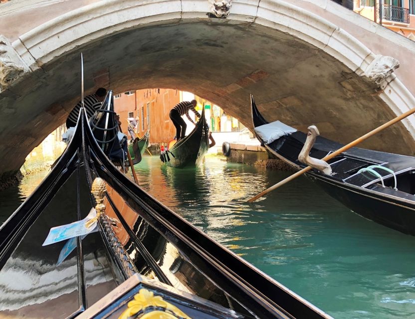 Venice: Shared Gondola Ride - Who will enjoy this ride most?