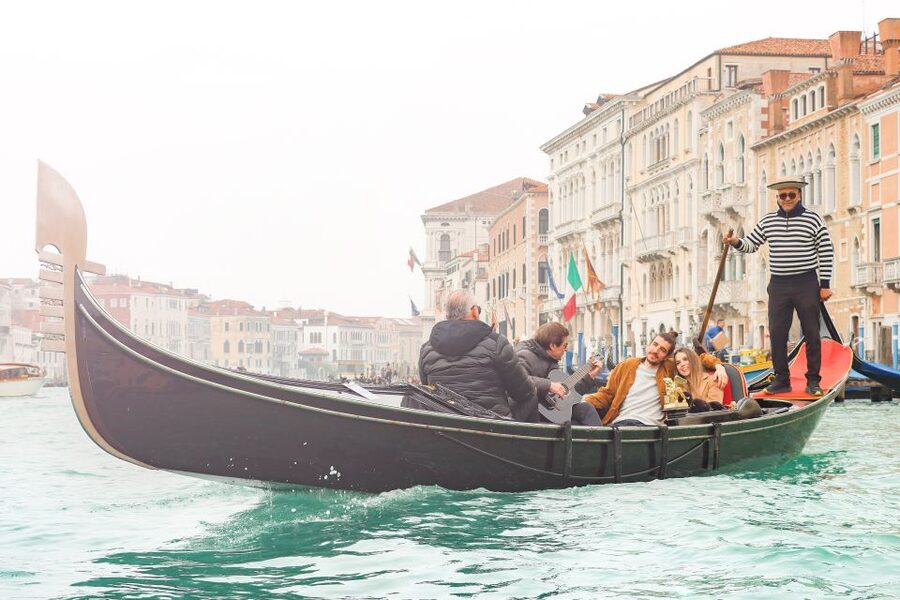 Venice: Shared Gondola Ride and Serenade - What this gondola ride is really like