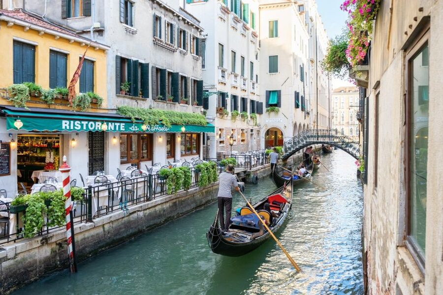 Venice: Shared Gondola Ride through the Lagoon City - Finding the San Marco meeting point