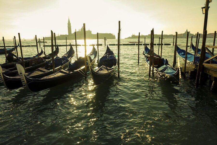 Venice: Shared Gondola Tour - Key points at a glance