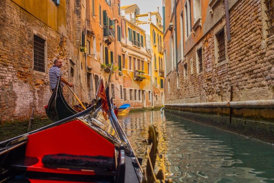 Venice: Shared Gondola Tour - Grand Canal scenery, then a quieter turn