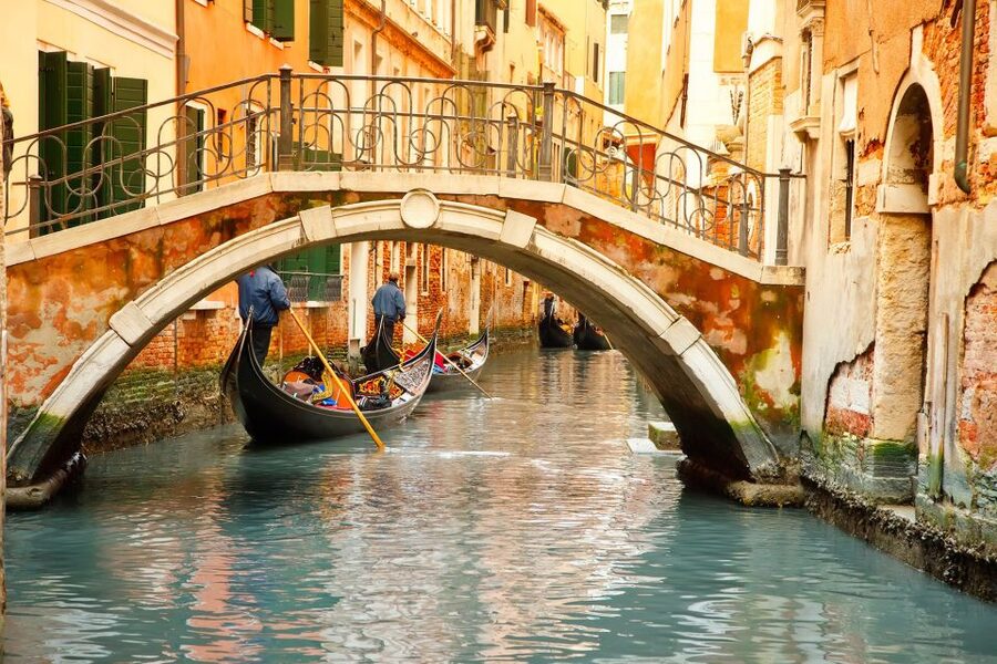 Venice: Shared Gondola Tour - What the 30-minute route gives you