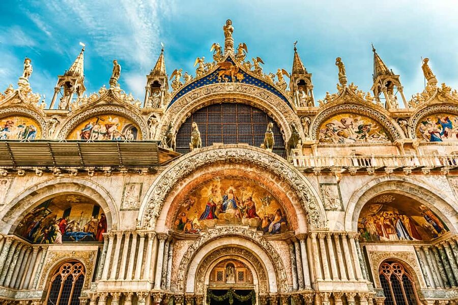 Venice: Skip-the-line St. Mark's Basilica Entry & Audioguide - Why St. Mark’s Basilica deserves your time