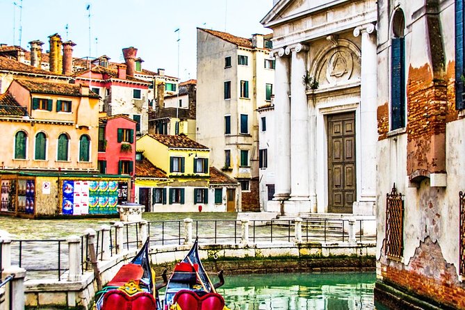 Venice Small Group Walking Tour of Most-Famous Sites &Attractions - Santi Giovanni e Paolo and the monuments around it