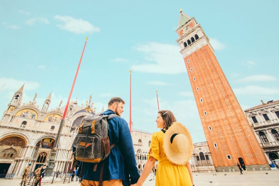 Venice: St. Mark's Basilica and Gondola Morning Tour - The terrace and the famous horses