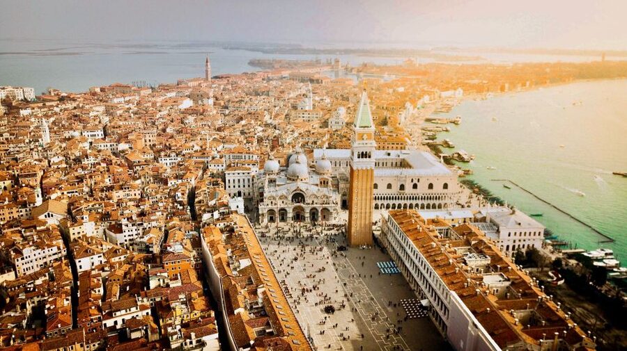 Venice: St. Mark's Basilica and Gondola Morning Tour - A long pause before the 3:00 PM gondola