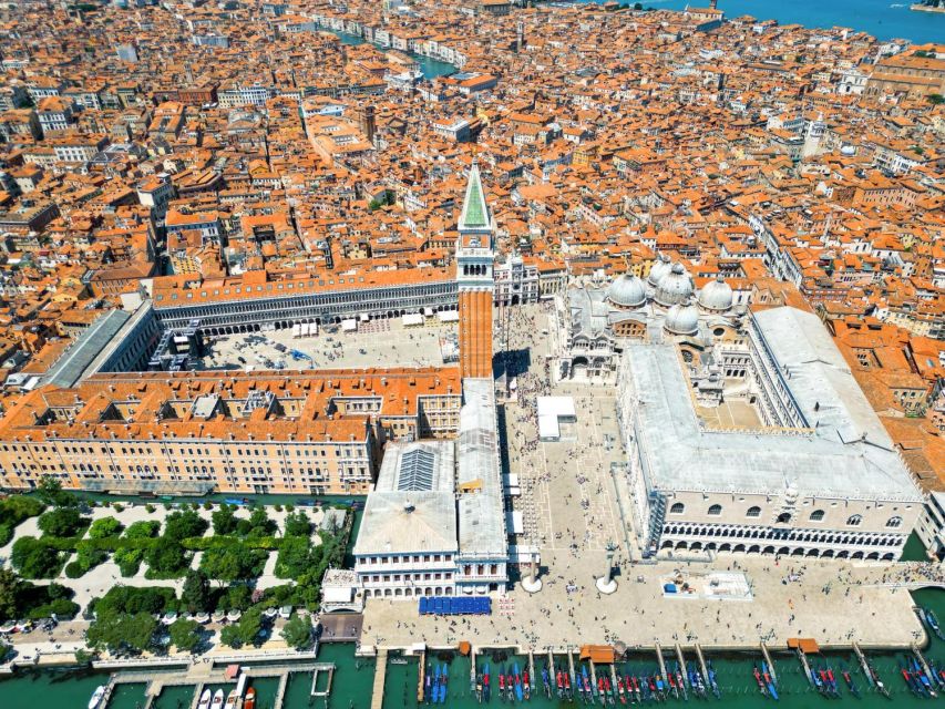 Venice: St. Mark's Basilica and Gondola Morning Tour - The 30-minute shared gondola ride from Bauer