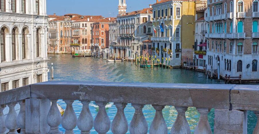 Venice: St. Mark's Basilica, Doge's Palace & Gondola Ride - Key points at a glance