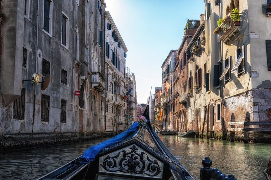 Venice: St. Mark's Basilica, Doge's Palace & Gondola Ride - Doge’s Palace, council rooms, and the Bridge of Sighs