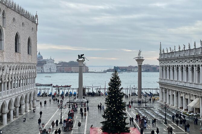 Venice: St.Mark's Basilica & Doge's Palace Tour with Tickets - Why this pairing works in St. Mark’s Square