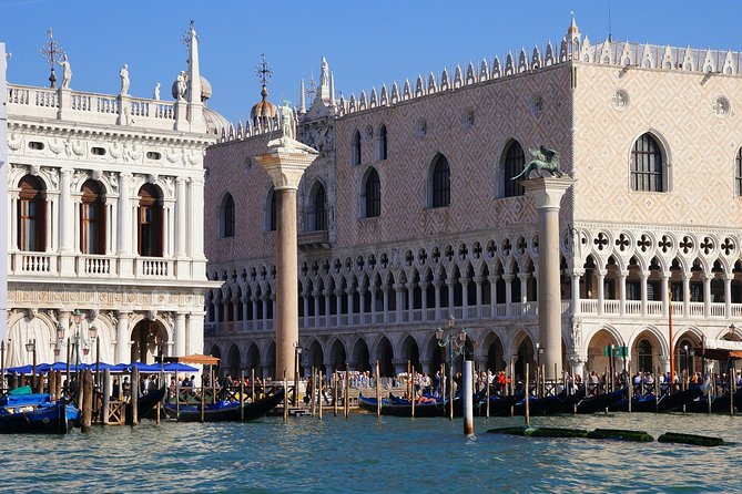 Venice: St.Mark's Basilica & Doge's Palace Tour with Tickets - Doge’s Palace, Venice’s center of power