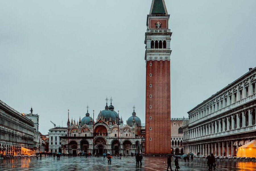 Venice: St. Mark's Basilica Skip-the-Line Entry & Audioguide - Clothing, bags, and mobility concerns