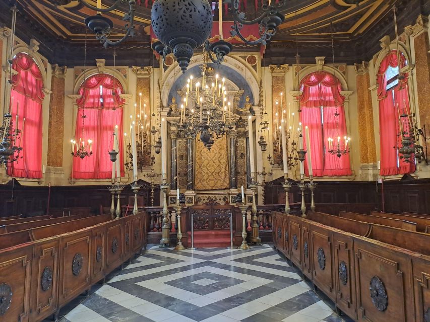 Venice: St. Mark’s Basilica Ticket with Host and Audioguide - Using the multilingual audioguide