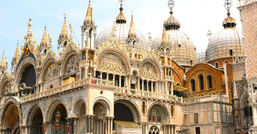 Venice: St. Mark’s Basilica Ticket with Host and Audioguide - Gold mosaics, domes, and marble floors