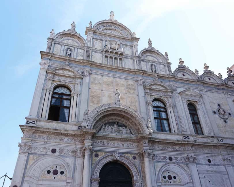 Venice: St. Mark’s Classic Walking Tour & Bell Tower Entry - Scala Contarini del Bovolo and the smaller lanes