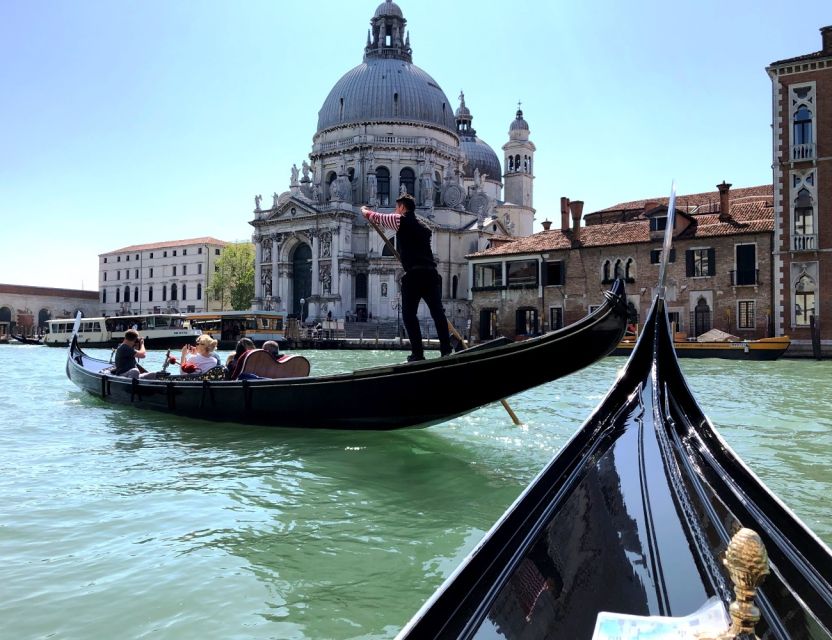 Venice: St. Mark's, Walking Tour and Gondola Combo - The 30-Minute Gondola Ride