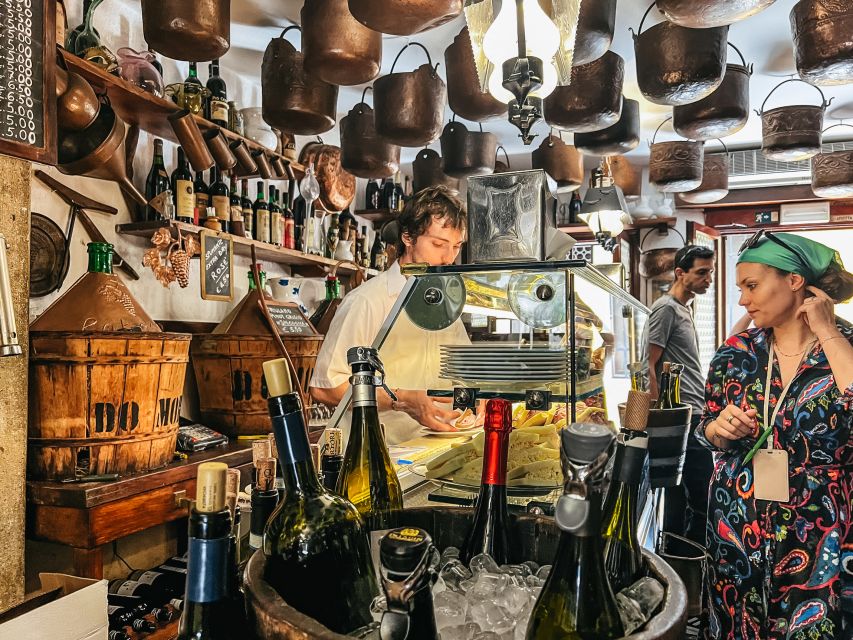 Venice: Street Food Tour with a Local Guide and Tastings - Campo San Polo and Frari Basilica